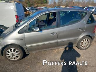 krockskadad bil auto Mercedes A-klasse A (W168), Hatchback, 1997 / 2004 1.9 A-190 2003/7