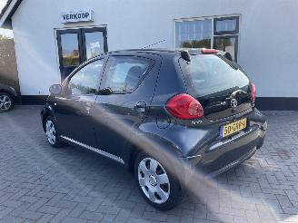  Toyota Aygo 1.0-12V + 5.drs airco N.A.P NL AUTO 2008/9