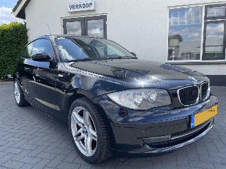 krockskadad bil auto BMW 1-serie 116i 2009/1
