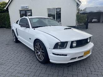 Unfallwagen Ford Mustang GT 4.6 V8 305PK AUTOMAAT 2007/7