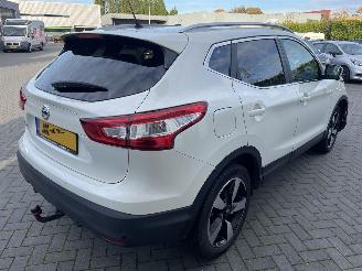 Nissan Qashqai 1.2 N-Connecta N.A.P NLAUTO PRACHTIG!!! picture 3