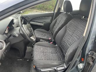 Mazda 2 1.3 TS Plus N.A.P NL AUTO PRACHTIG!!! picture 6