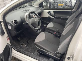 Peugeot 107 1.0 Access Accent AIRCO N.A.P PRACHTIG!!!! picture 7