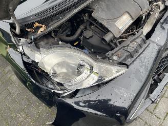 Peugeot 107 1.0-12V XS N.A.P NL AUTO 5.DRS AIRCO picture 19