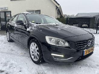 bruktbiler auto Volvo V-60 1.6 D2 Summum AUTOMAAT N.A.P NL AUTO PRACHTIG!!!! 2014/2