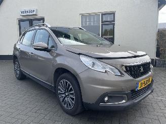 Voiture accidenté Peugeot 2008 1.2 PureTech Active AUTOMAAT N.A.P PRACHTIG!!! NL AUTO 2016/6