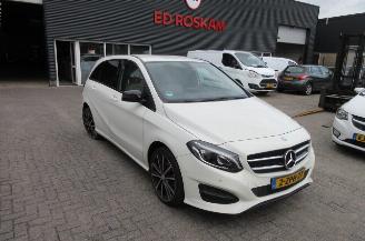 Unfallwagen Mercedes B-klasse 180 AMBITION 2015/2