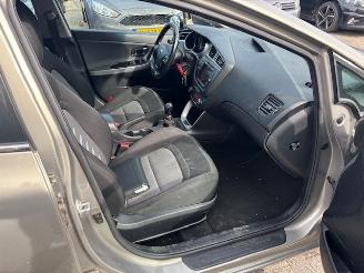 Kia Cee d 1.6 CRDI Dynamic picture 10