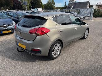 Kia Cee d 1.6 CRDI Dynamic picture 6