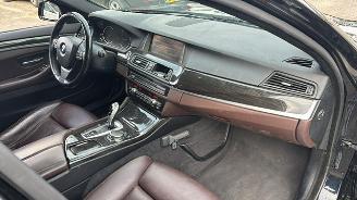 BMW 5-serie 520I Luxury Edition Automaat  NAP picture 16