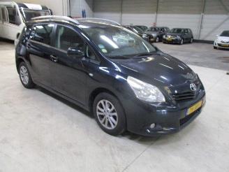 Vaurioauto  passenger cars Toyota Verso 2.0 D-4D BUSINESS 2012/5