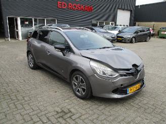 krockskadad bil auto Renault Clio 0.9 TCE NIGHT&DAY 2014/5
