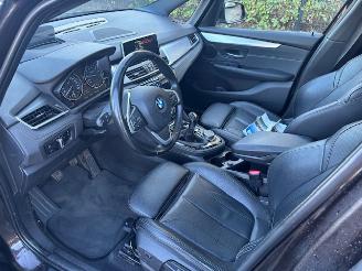 BMW 2-serie 218i 7-Pers Pano 136pk picture 16