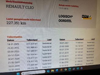 Renault Clio 1.5 DCI 5-drs airco picture 10