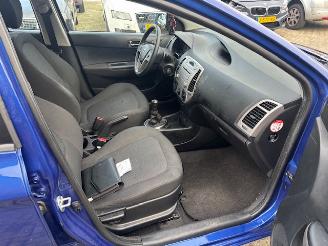 Hyundai I-20 1.2i Motion 5-drs airco NAP picture 11