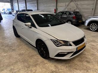 Voiture accidenté Seat Leon 1.8 TSI FR  Dsg  179pk 2017/7