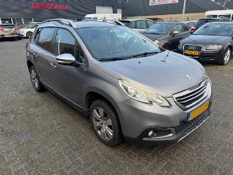 krockskadad bil auto Peugeot 2008 1.2 PureTech Allure Clima Navi 2016/4