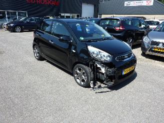 Vaurioauto  passenger cars Kia Picanto 1.2 CVVT DYNAMICLINE CLIMAT 2016/1