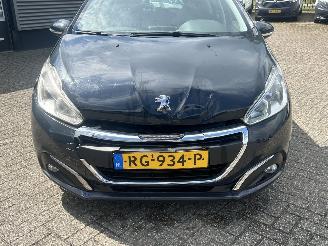 Peugeot 208 1.2 Pure Tech Blue Lion 5drs picture 23