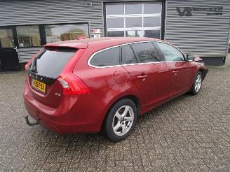 skadebil auto Volvo V-60 1.6 D2 2015/3