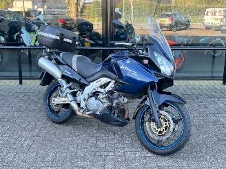 krockskadad bil motor Suzuki V-Strom 1000 DL1000 2003/3