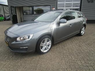 škoda osobní automobily Volvo V-60 2.4 D5 Twin Engine Lease Hydrid automaat 2016/11