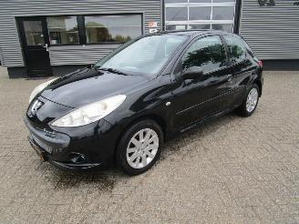 skadebil auto Peugeot 206+ 1.4 XS 2009/8
