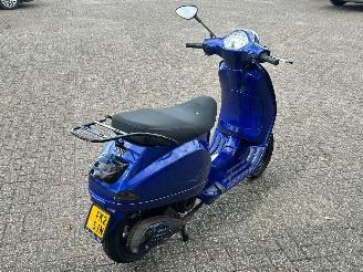 Vespa  LX50 4T picture 5