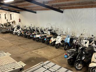 Sym  Partij 47 scooters picture 3