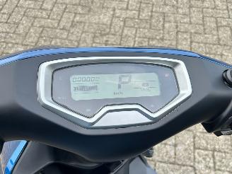 Yadea  T9L Elektric Nieuw! picture 9