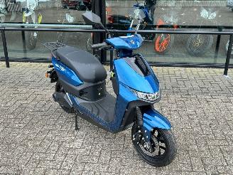 Yadea  T9L Elektric Nieuw! picture 7