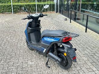 Yadea  T9L Elektric Nieuw! picture 3