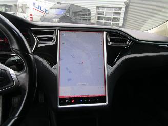 Tesla Model S 85 Base picture 14