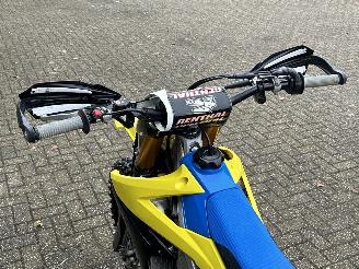Suzuki RMZ 450  picture 14