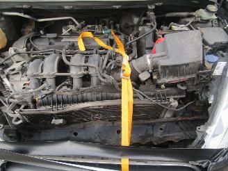 Ford Fiesta 1.25 Ghia 5drs picture 17