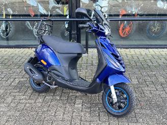 škoda koloběžky Piaggio  Zip 50 4T 2018/8