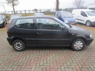 Volkswagen Polo 1.6 automaat picture 12