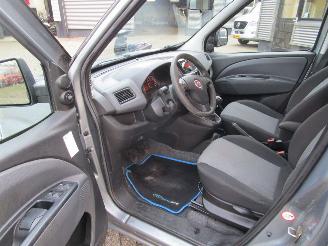 Fiat Doblo 2.0 Multijet Emotion picture 9