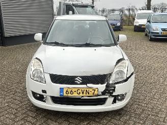 Suzuki Swift 1.3 Shogun picture 8