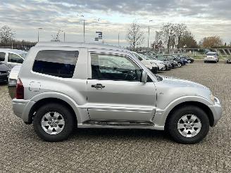 Mitsubishi Pajero 3.2 DI-D GLS Automaat picture 6