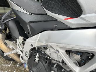 Aprilia Tuono V4 1100 R APRC ABS picture 11