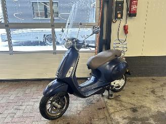 danneggiata scooter Vespa  Primavera 50 2018/10
