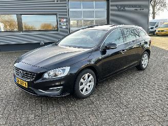 Ocazii autoturisme Volvo V-60 2.0 T5 Kinetic 245PK Automaat 2016/7