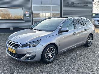 Tweedehands auto Peugeot 308 SW 1.2 PureTech Blue Lease Premium 2015/6
