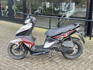 Kymco  Super8 picture 2