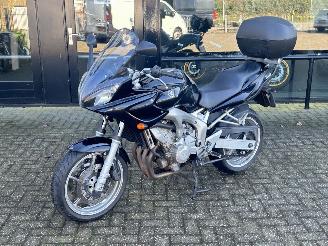 skadebil motor Yamaha FZ 6 Fazer  2004/1