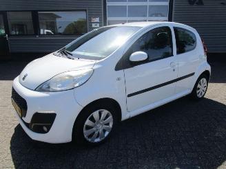 Peugeot 107 Active 5drs picture 1