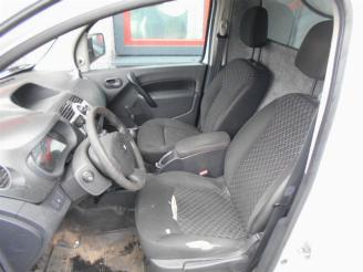 Renault Kangoo Express 1.5 dCi 75 Express Compact Comfort navi koppeling defect picture 8