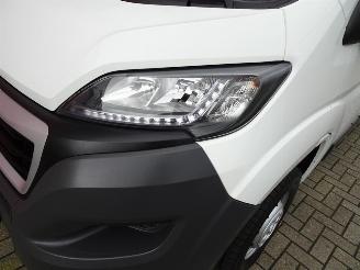 Peugeot Boxer 330 2.2 HDI L2H1 XT 3 zits airco picture 28