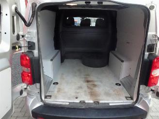 Citroën Jumpy 2.0 BlueHDI 120 Business XL DC S&S 6 pers picture 16